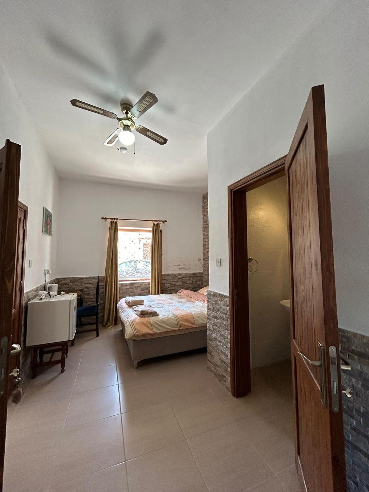 Magic Moon Guest House Famagusta  Exterior foto